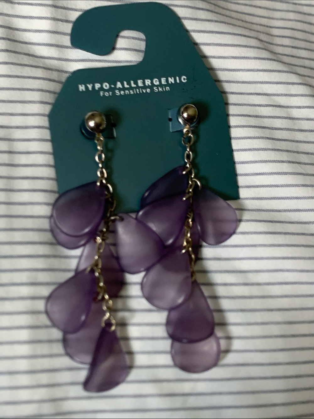 Hypo-Allergenic Purple Teardrop Cascade Earrings